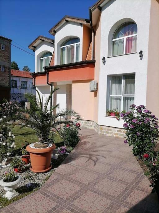 Hotel Lucky 2 Pavel Banya Esterno foto